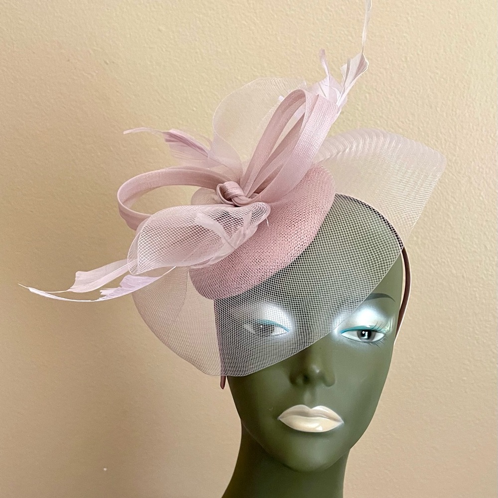 Modern-day Fascinator